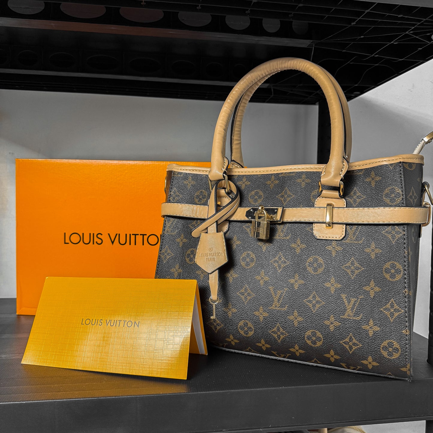 LV LOCKER