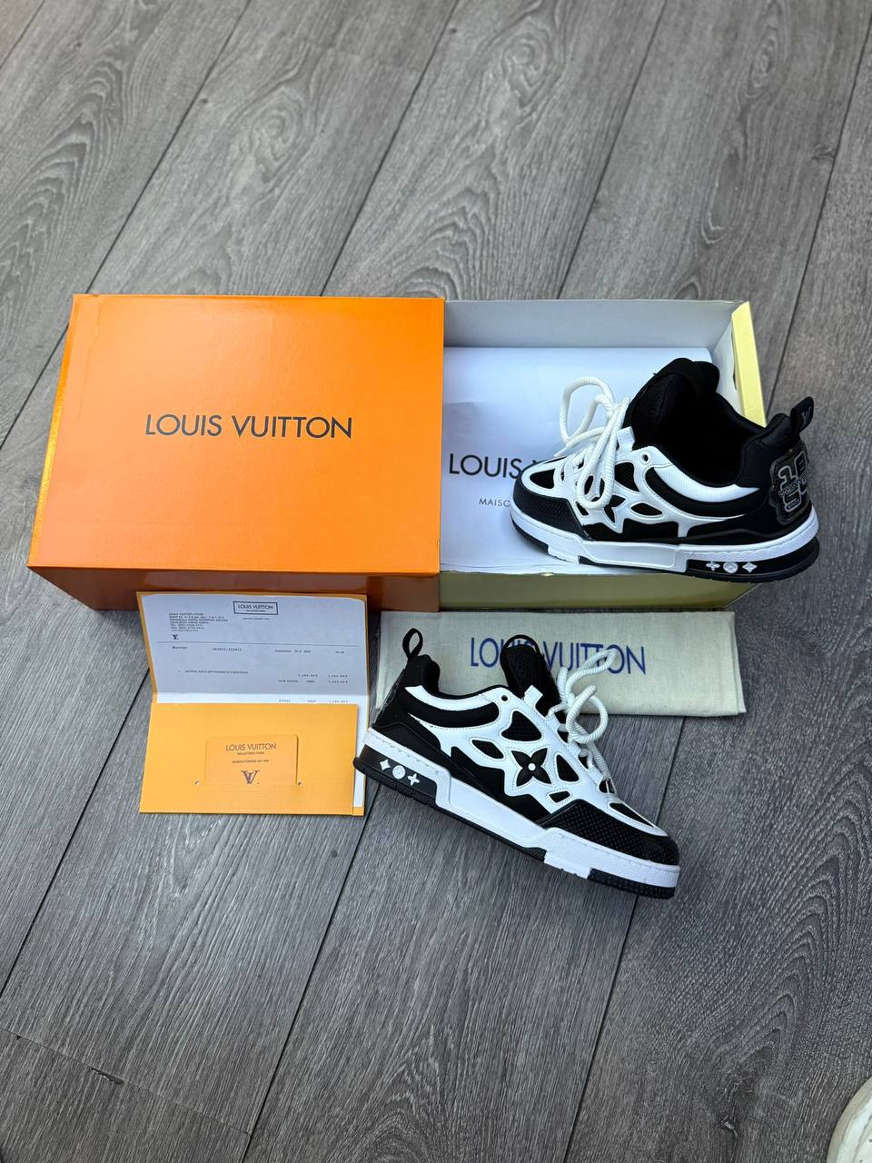 LV SKATE B&W 2025