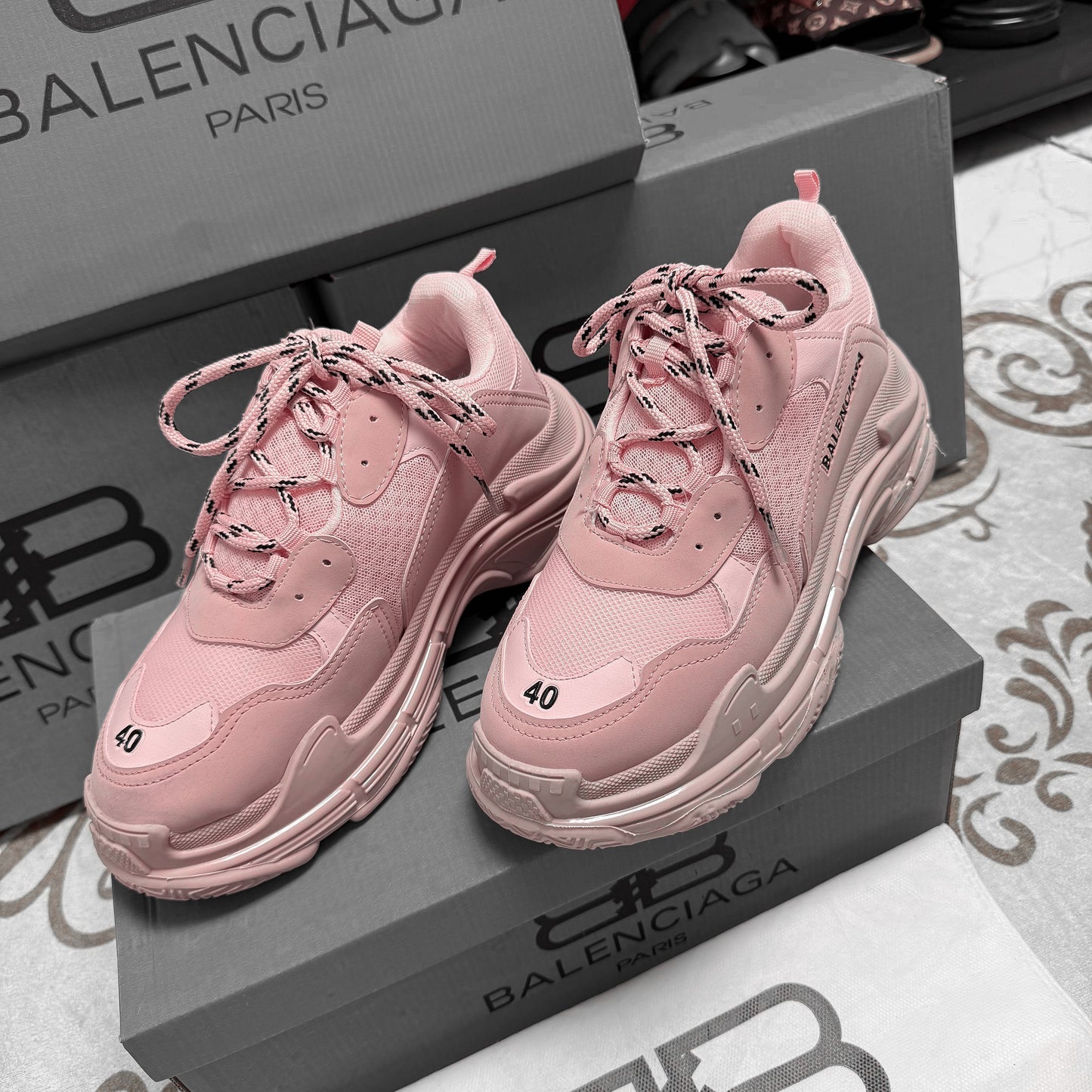 BAL TRIPLE S PINK