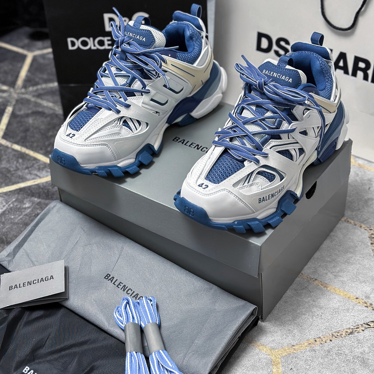 Bal Track Denim&White