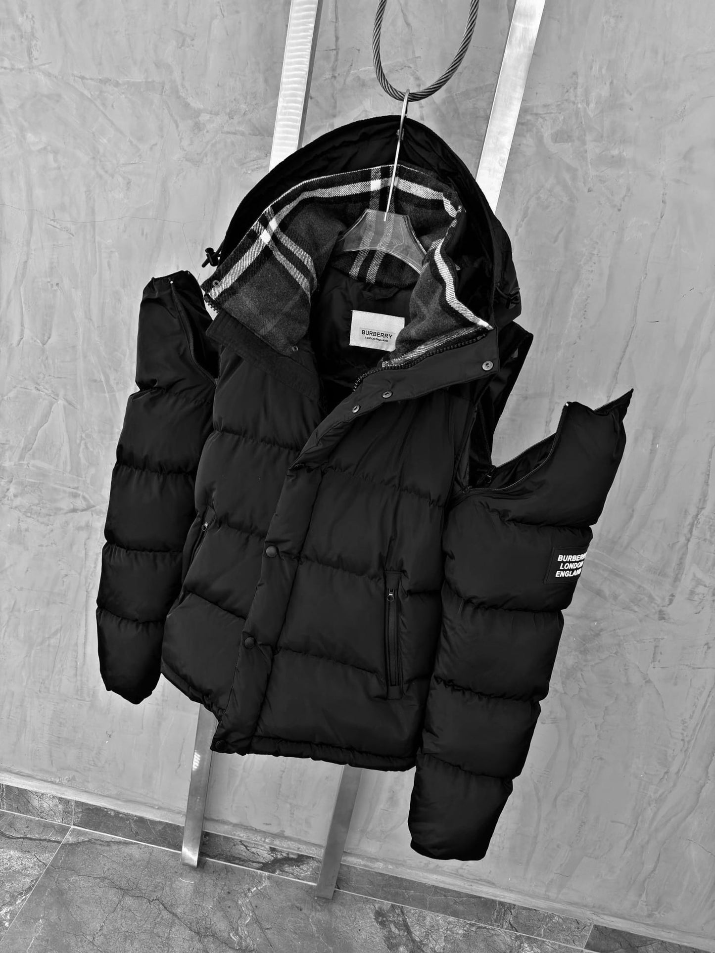 BURBERRY JACKET/VEST