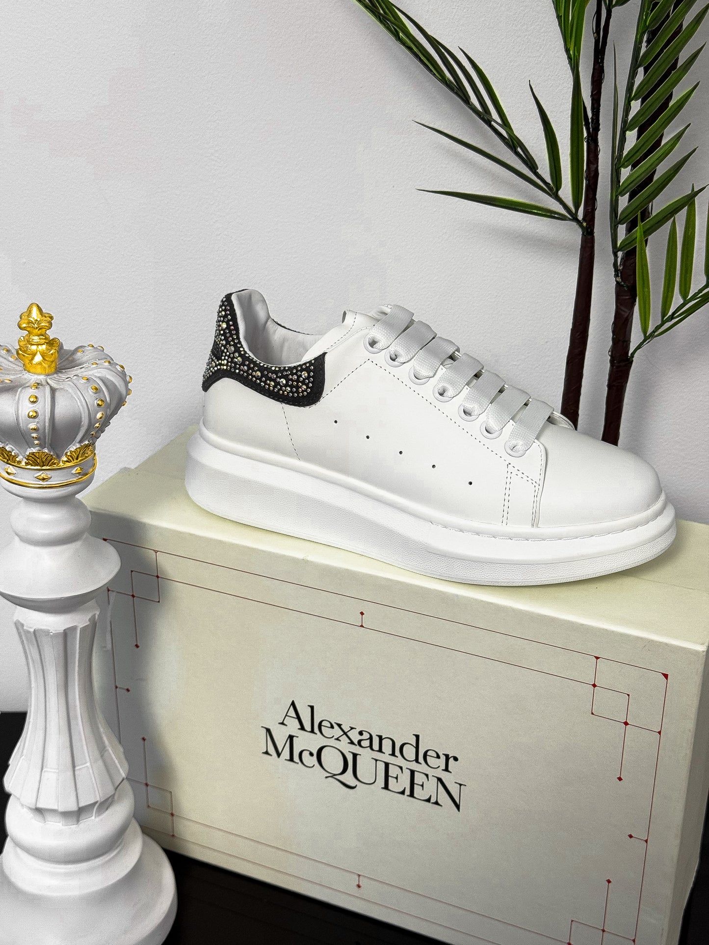AMQ DIAMOND GREY