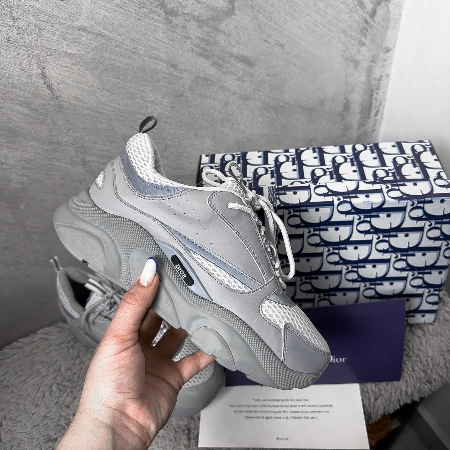 CD B22 GREY