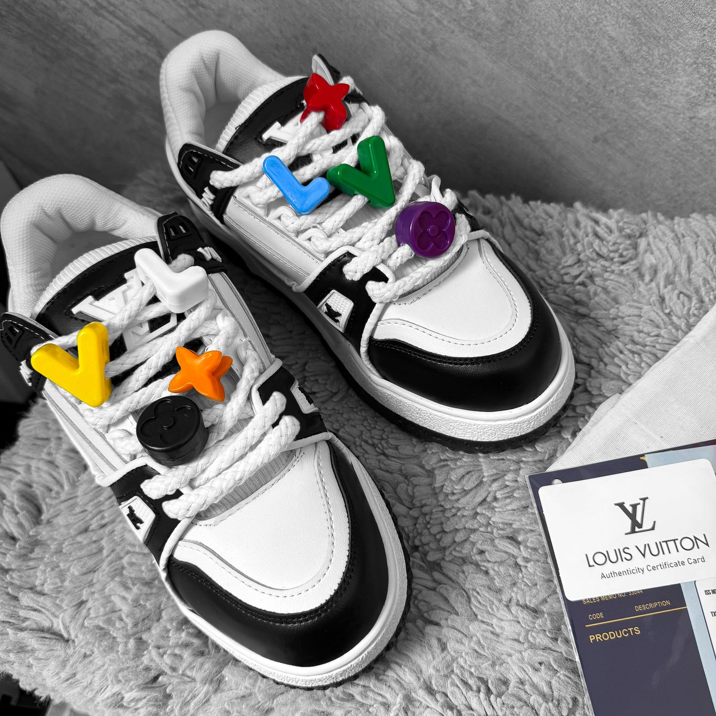 LV TRAINERS MAX B&W
