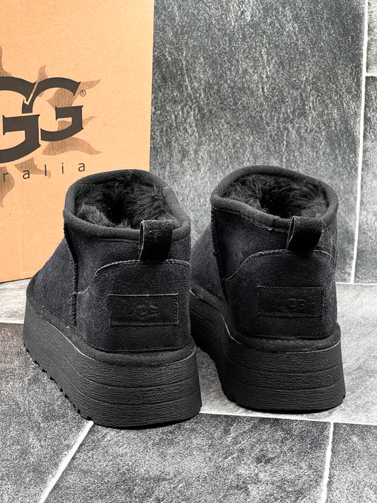 UGG MINI ULTRA BLACK