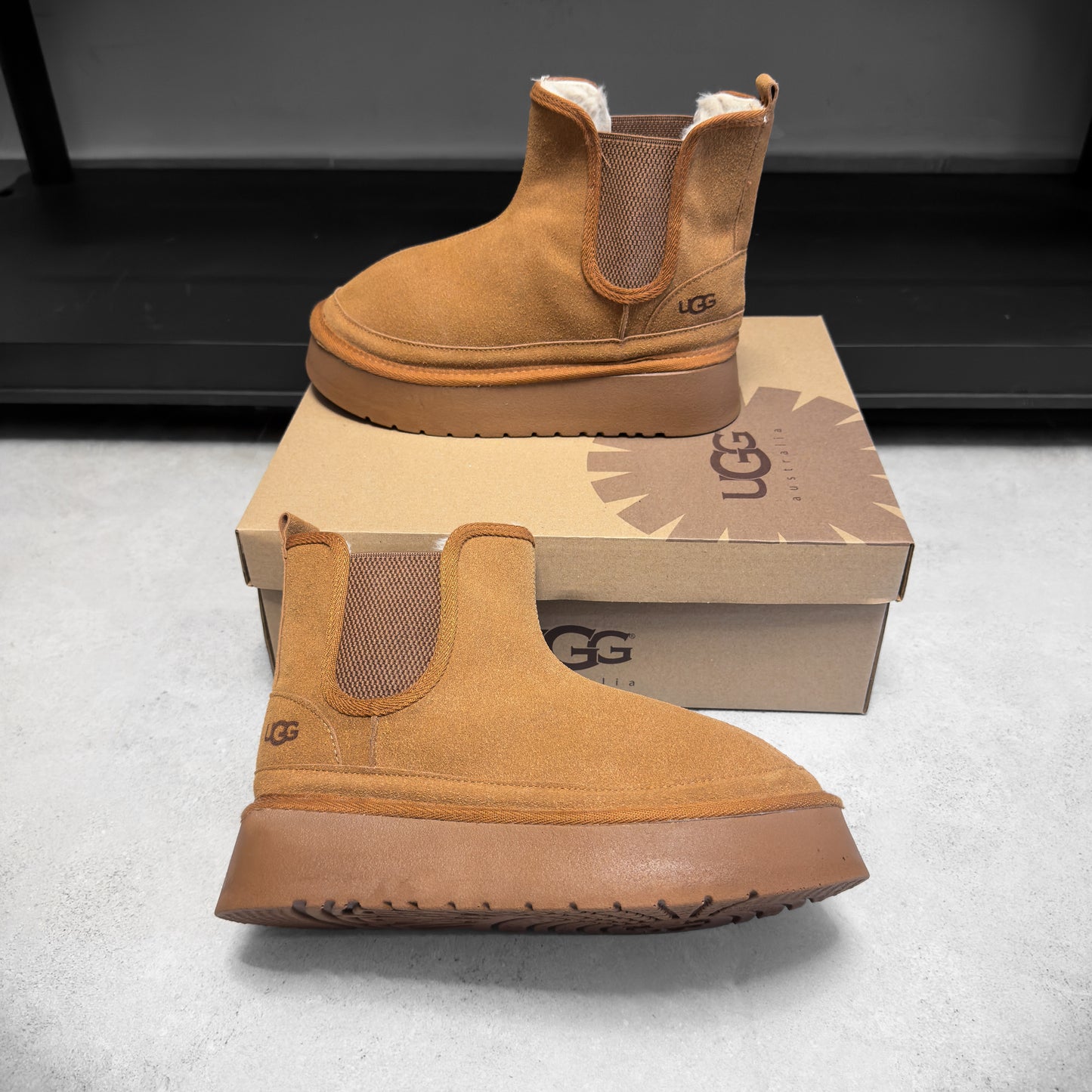 UGG NEUMEL CREM/MARO/NEGRU