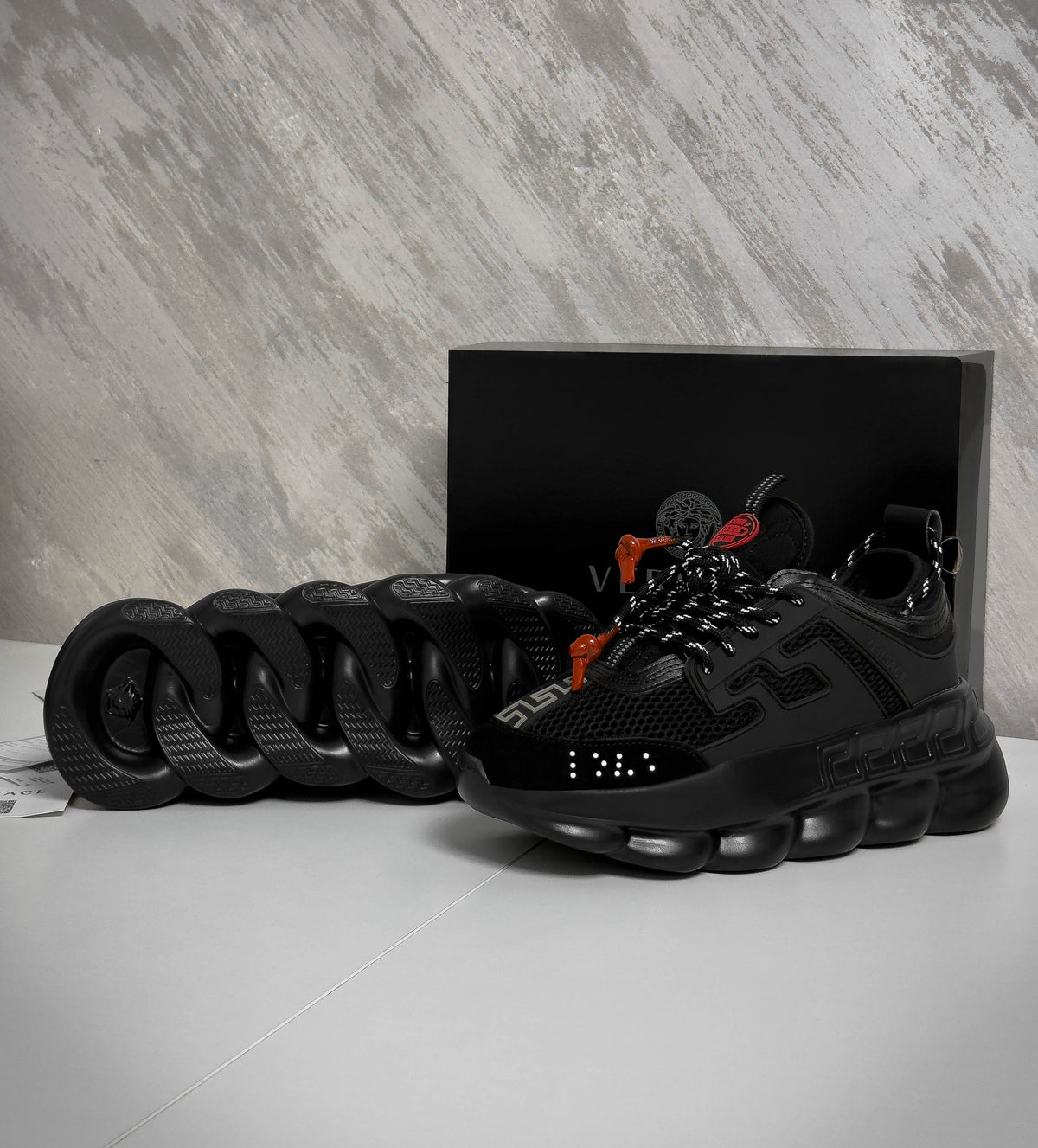 Chain Reaction Full Black