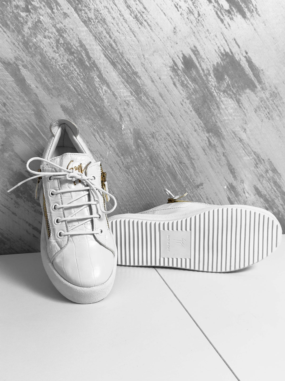 Giuseppe Zanotti Croco White