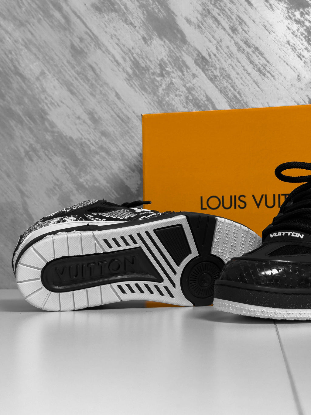 LV SKATE Snake