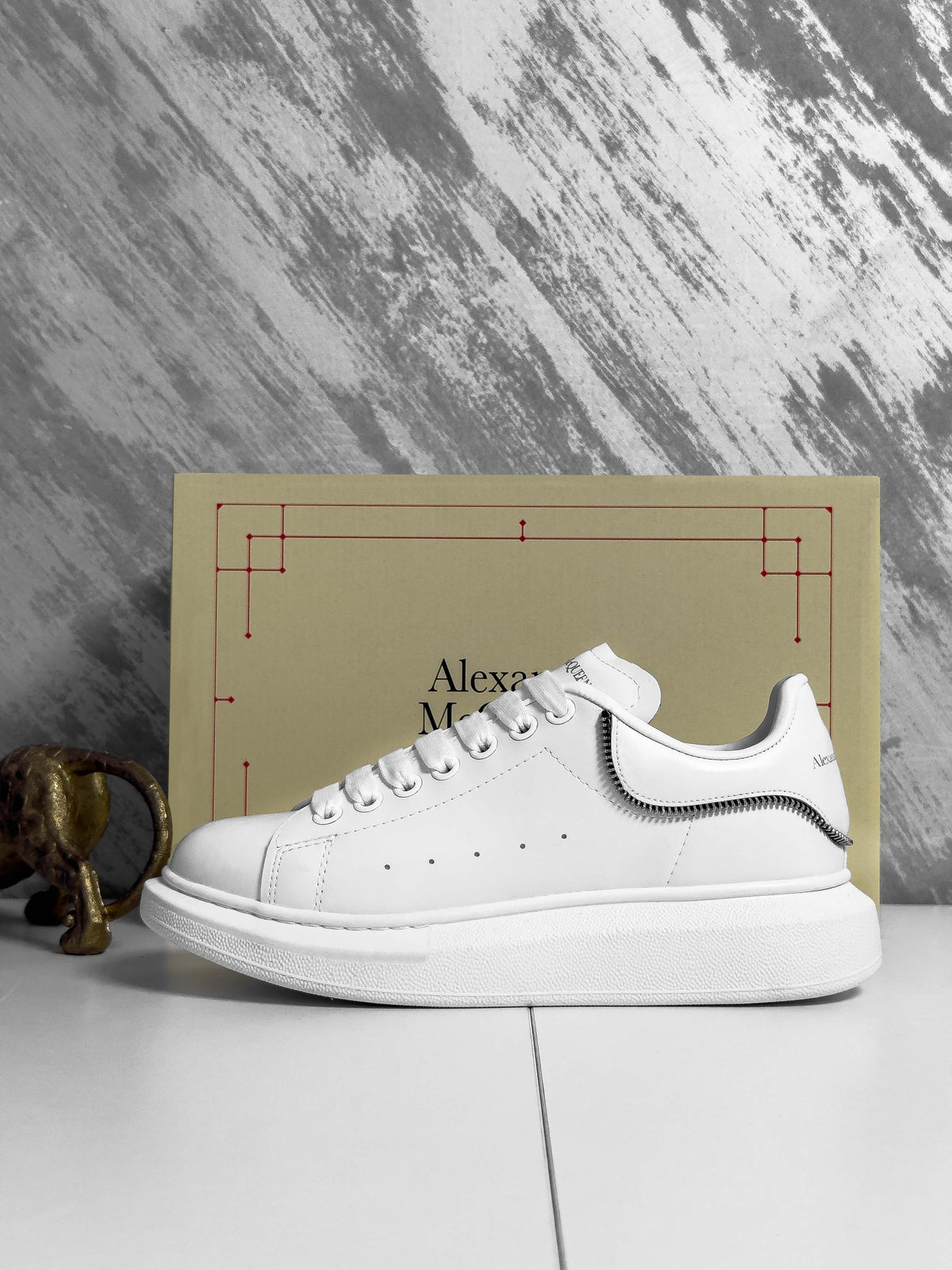 AMQ ZIPPER FULL WHITE