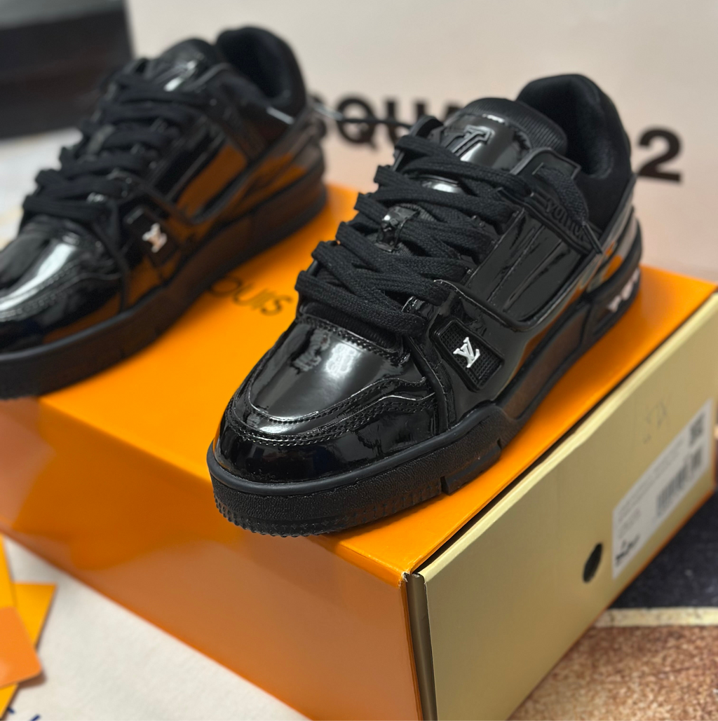 LV TRAINER GLOSSY