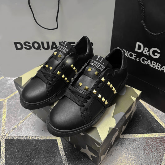 VLTN ROCKSTUD BLACK