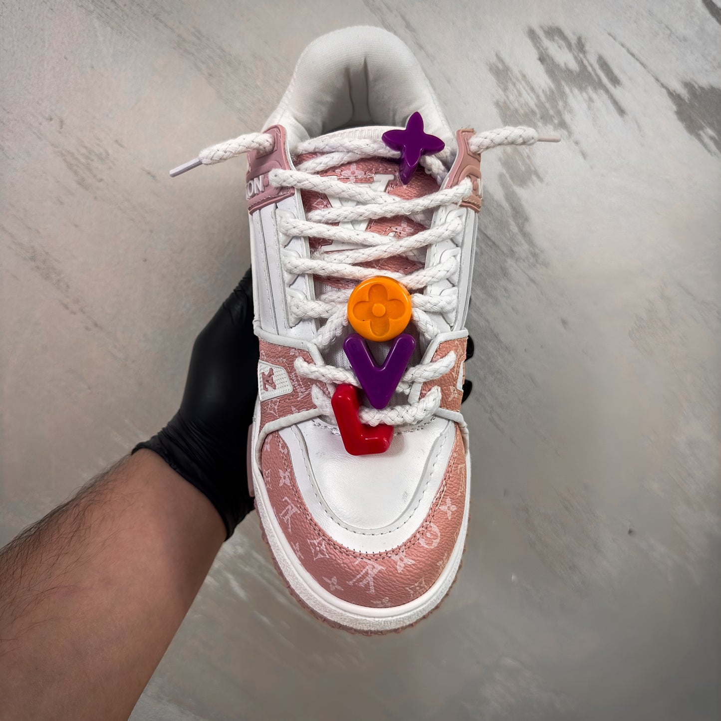 LV TRAINER PINK DENIM