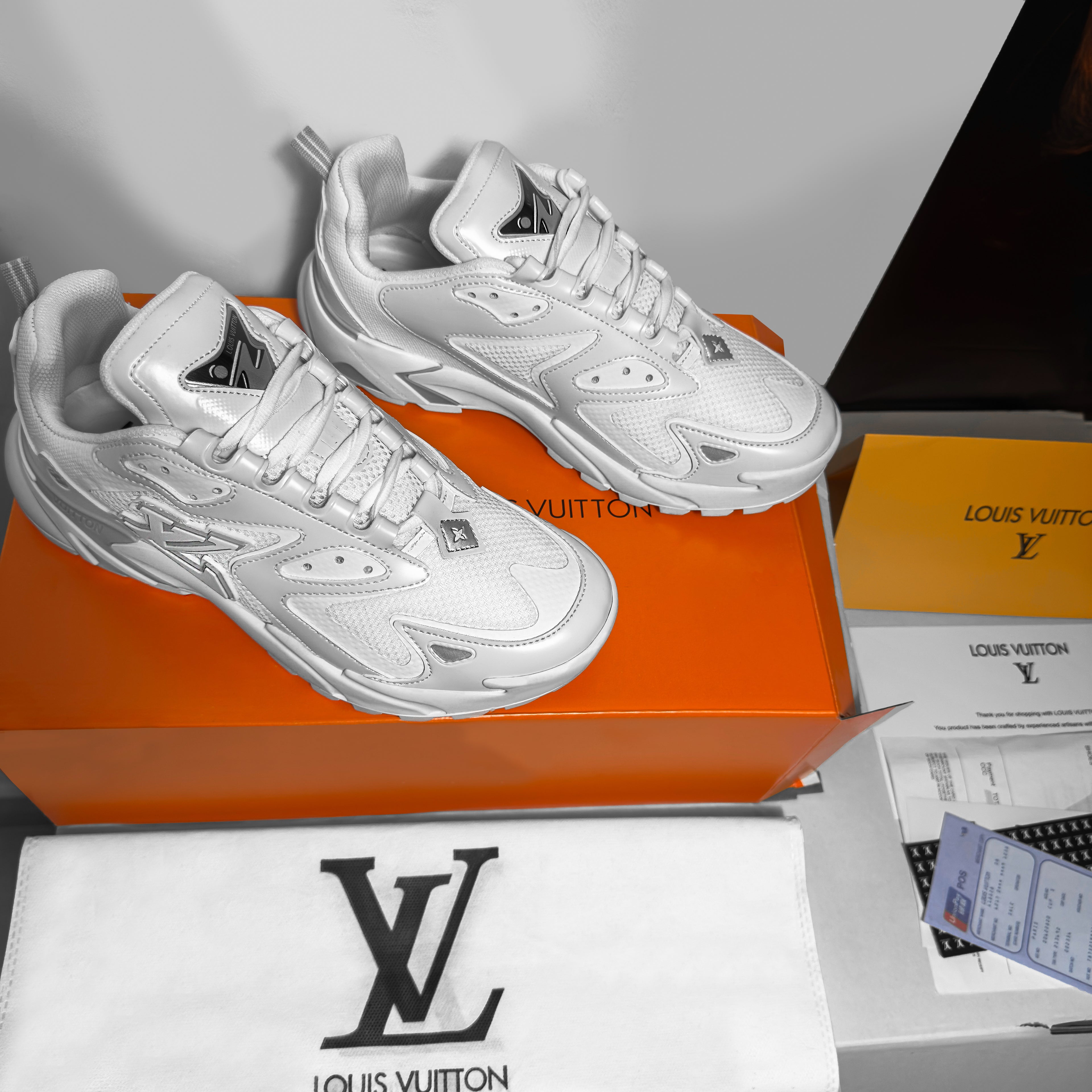 LV Runner Tatic White