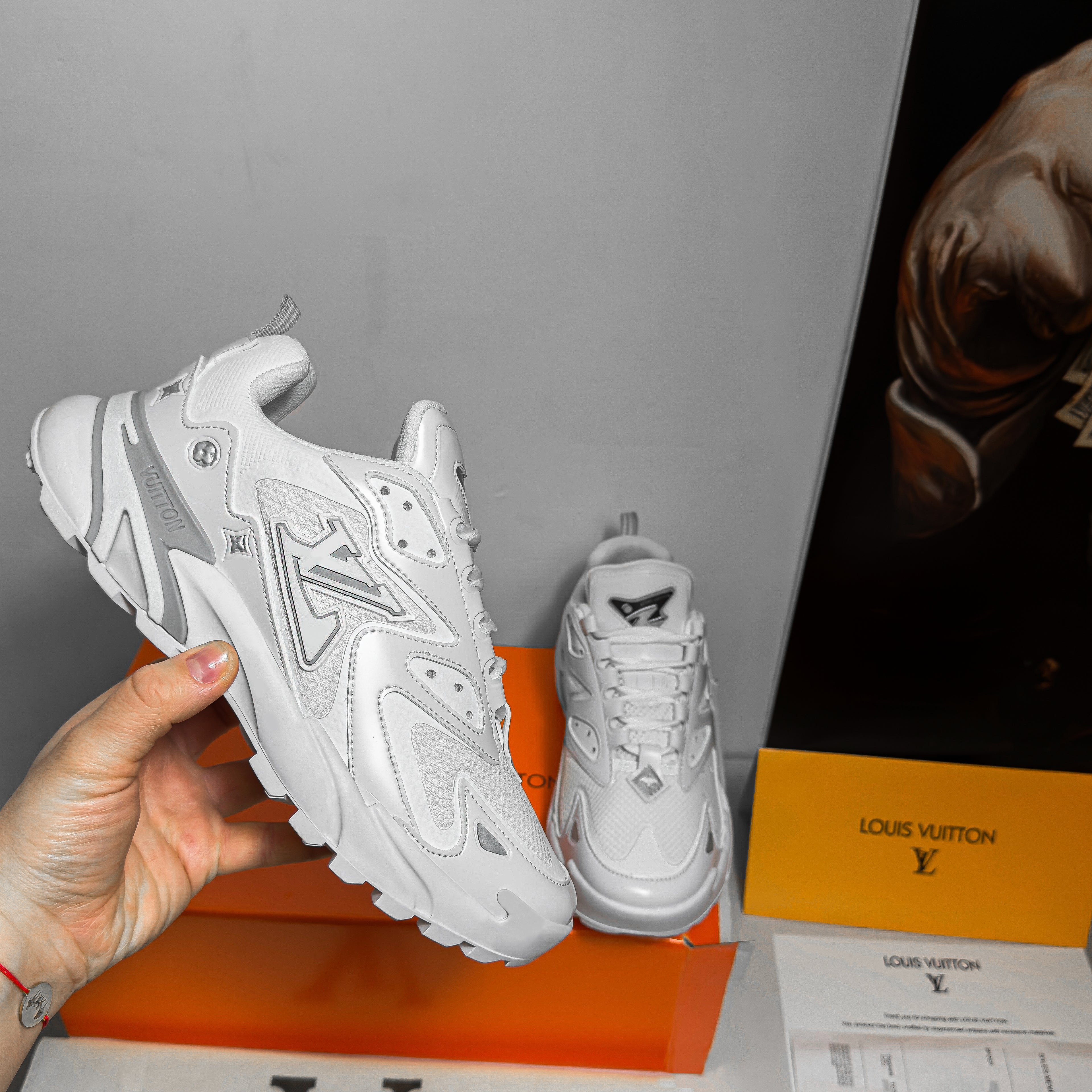 LV Runner Tatic White