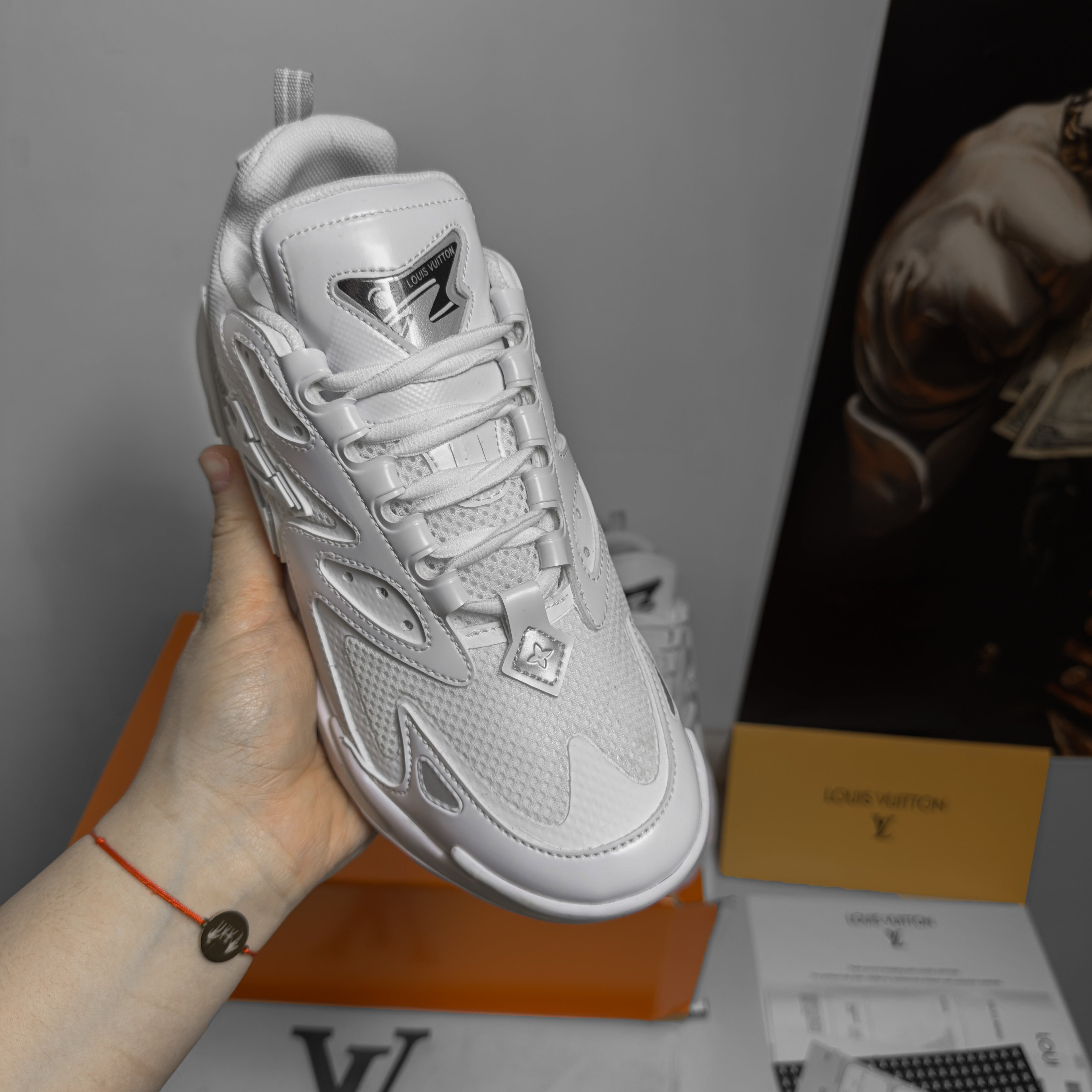 LV Runner Tatic White