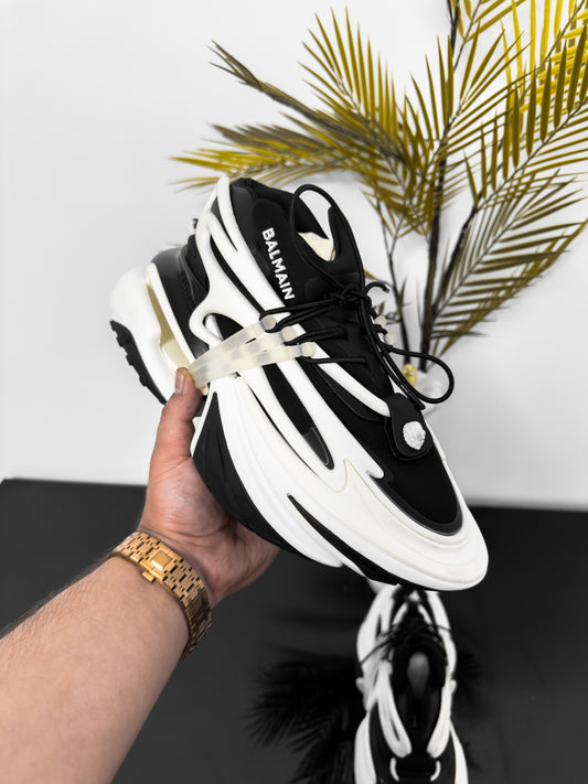 BALMAIN UNICORN B&W
