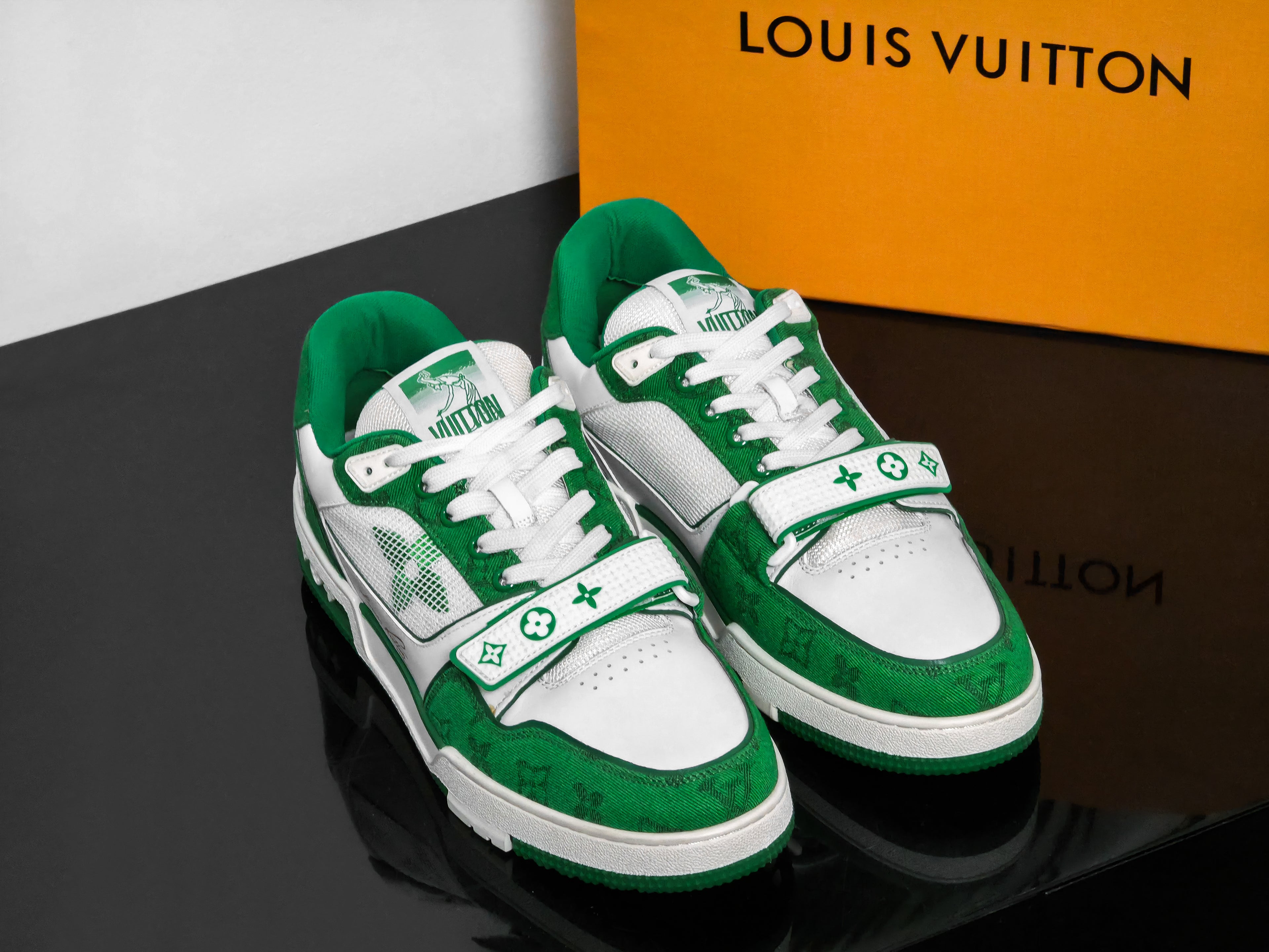 LV GREEN BAND PREMIUM