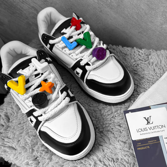 LV TRAINERS MAX B&W