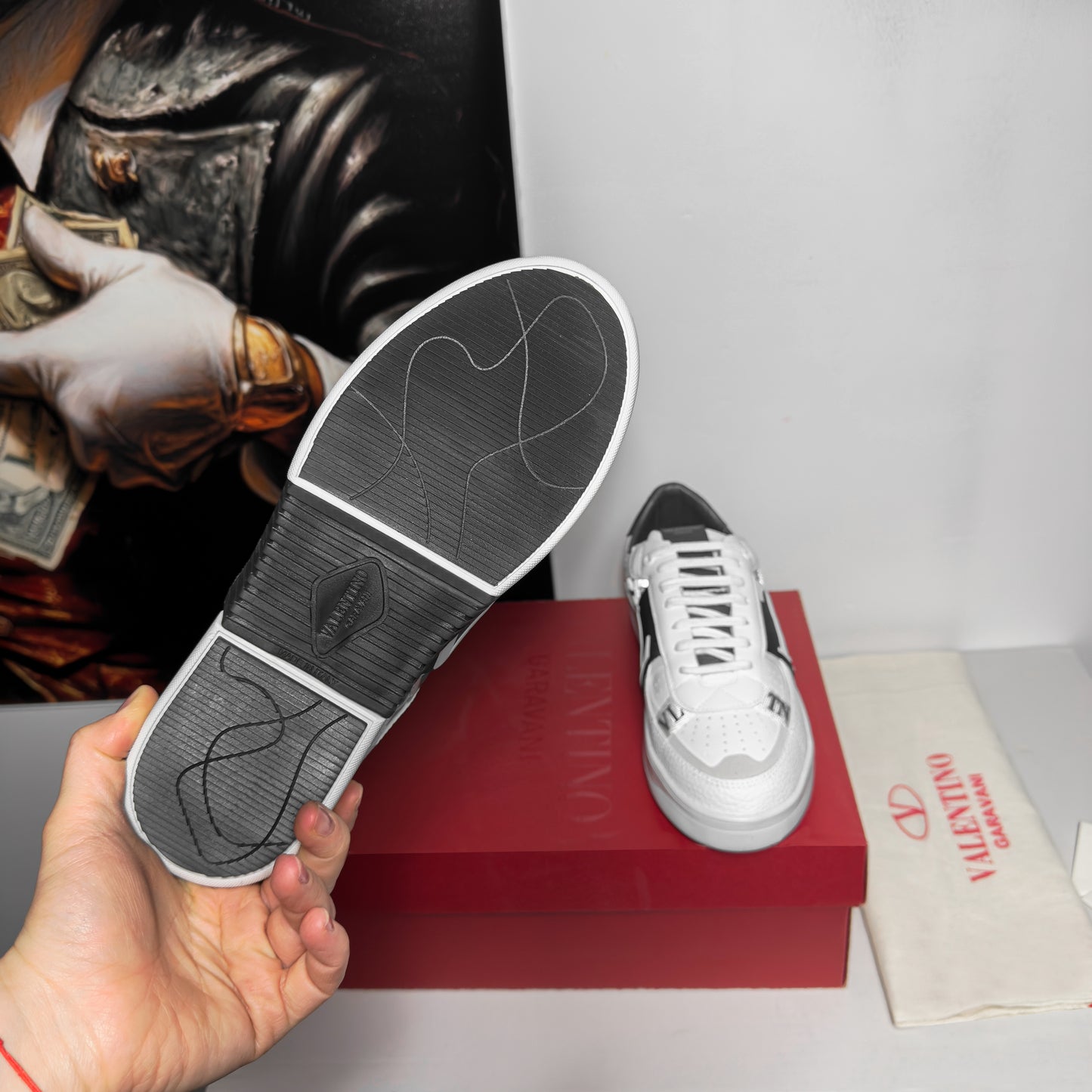VLTN LOW TOP B&W