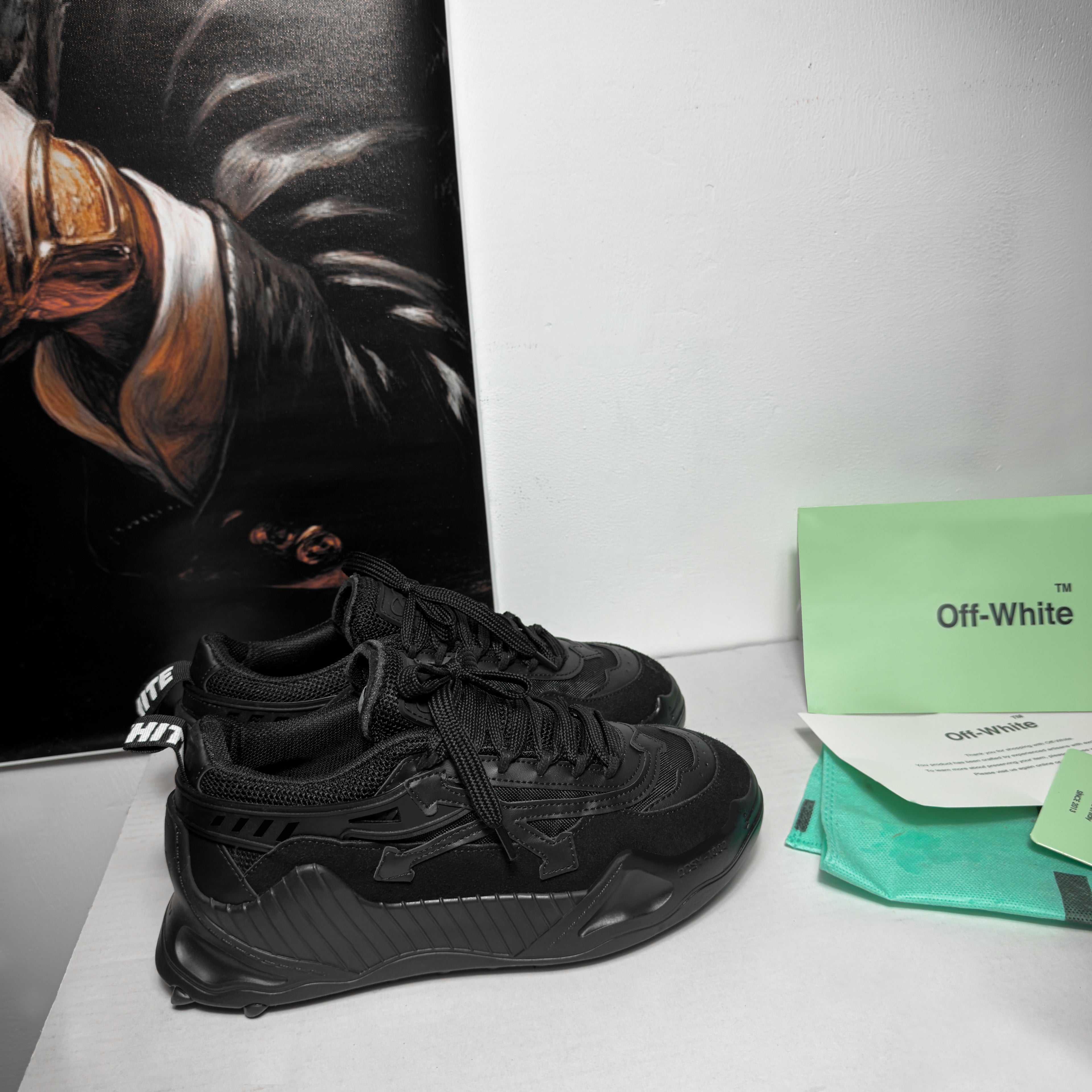 OFF WHITE ODSY FULL BLACK