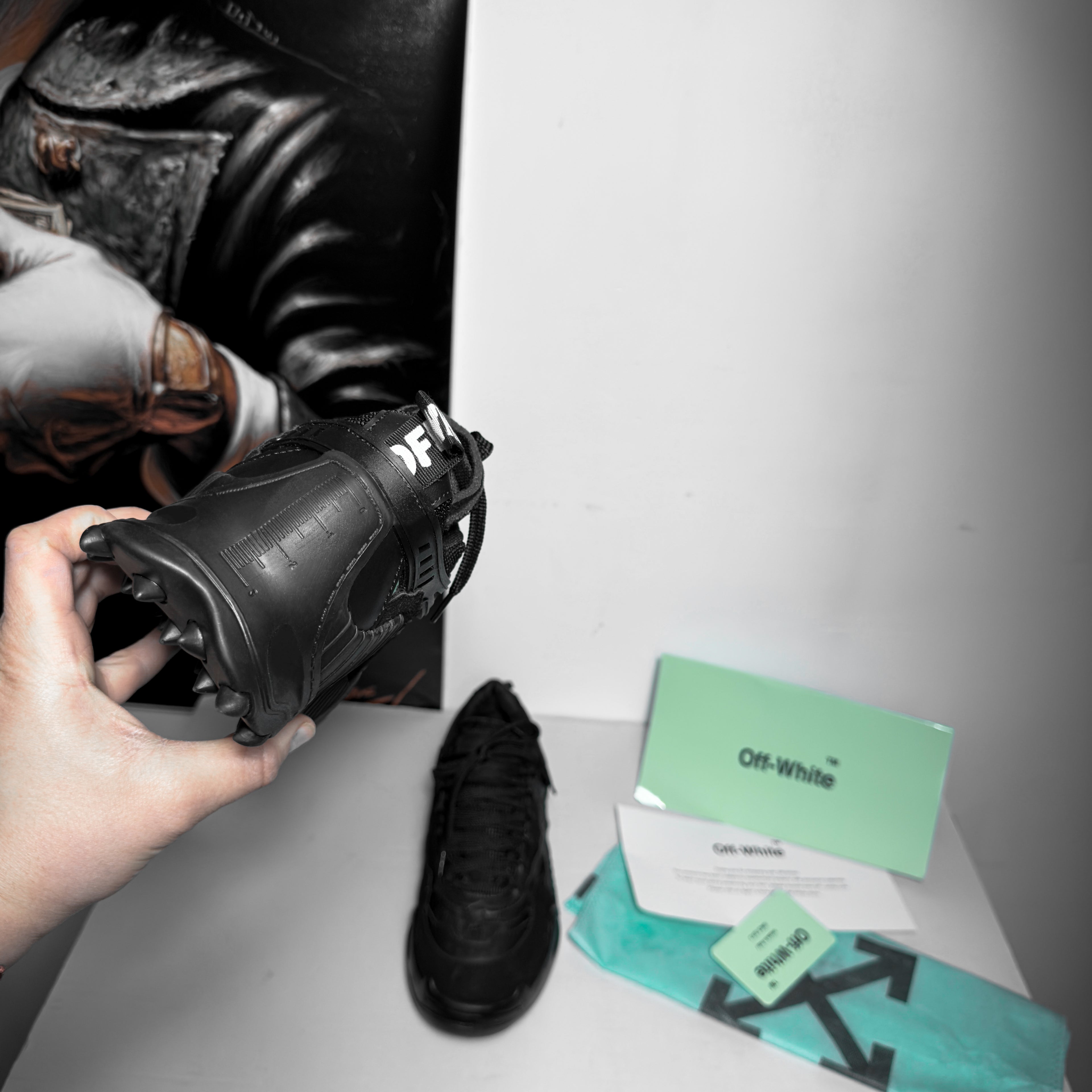 OFF WHITE ODSY FULL BLACK