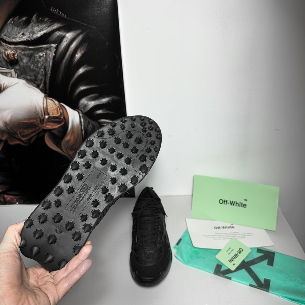 OFF WHITE ODSY FULL BLACK