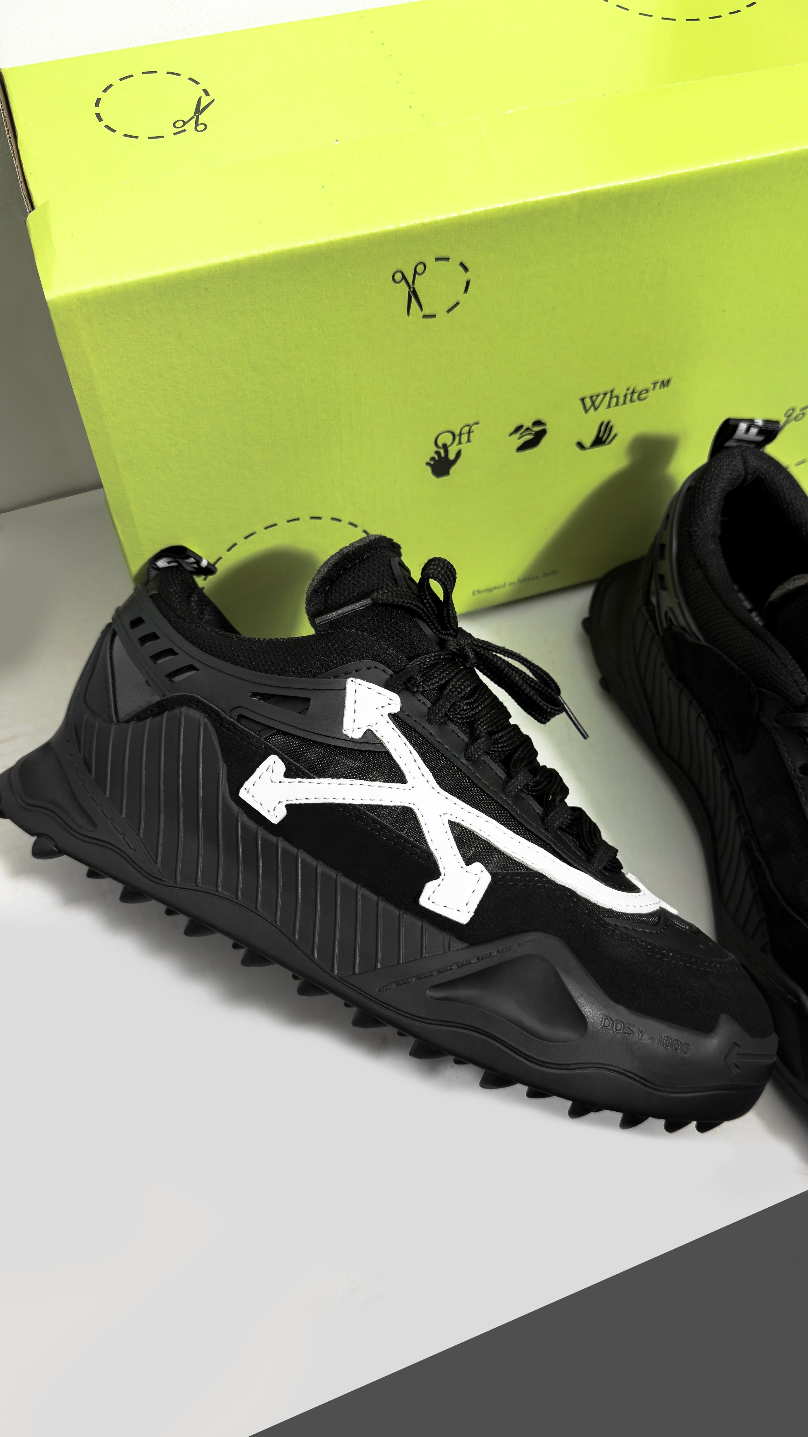 OFF-WHITE ODSY 1000 B&W 1