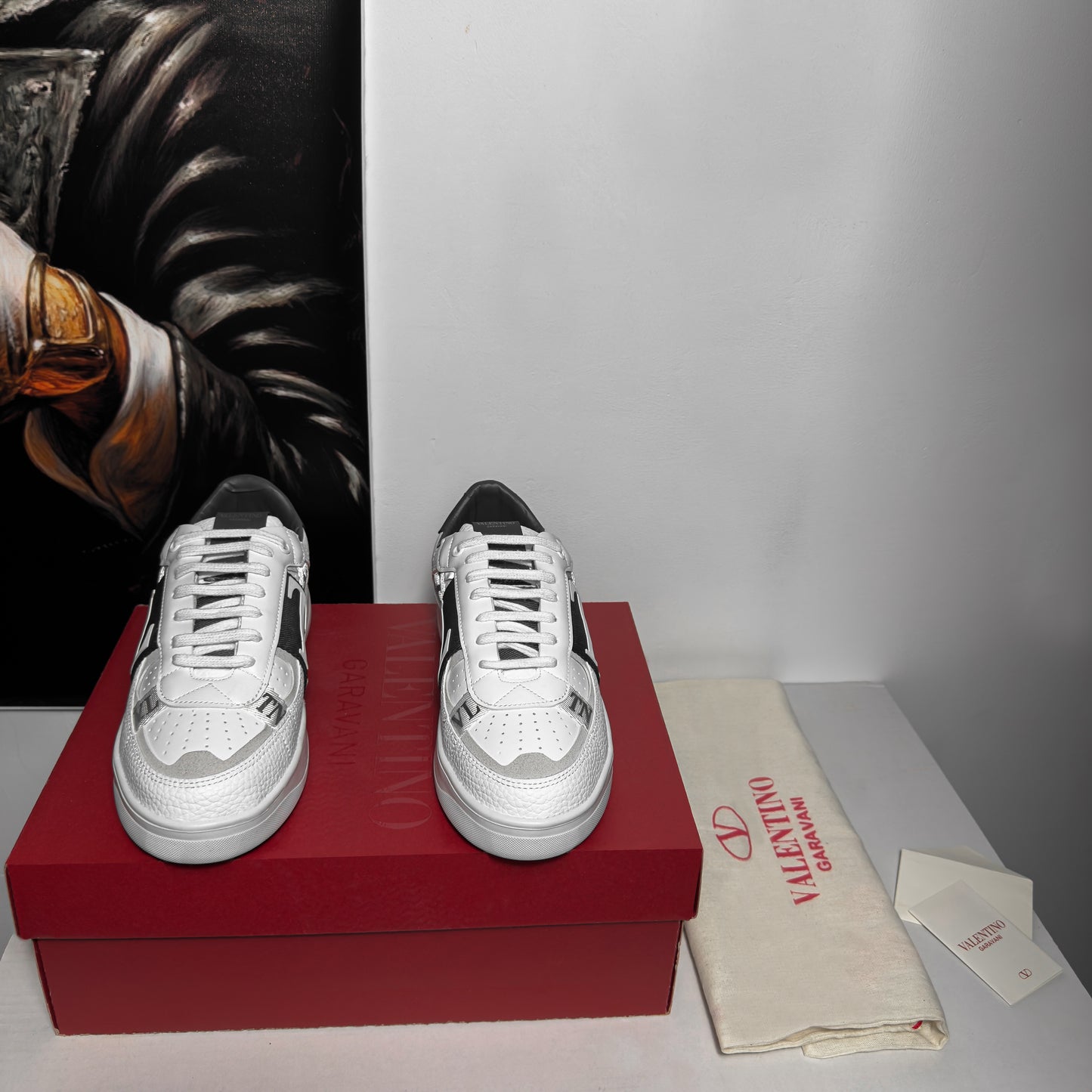 VLTN LOW TOP B&W