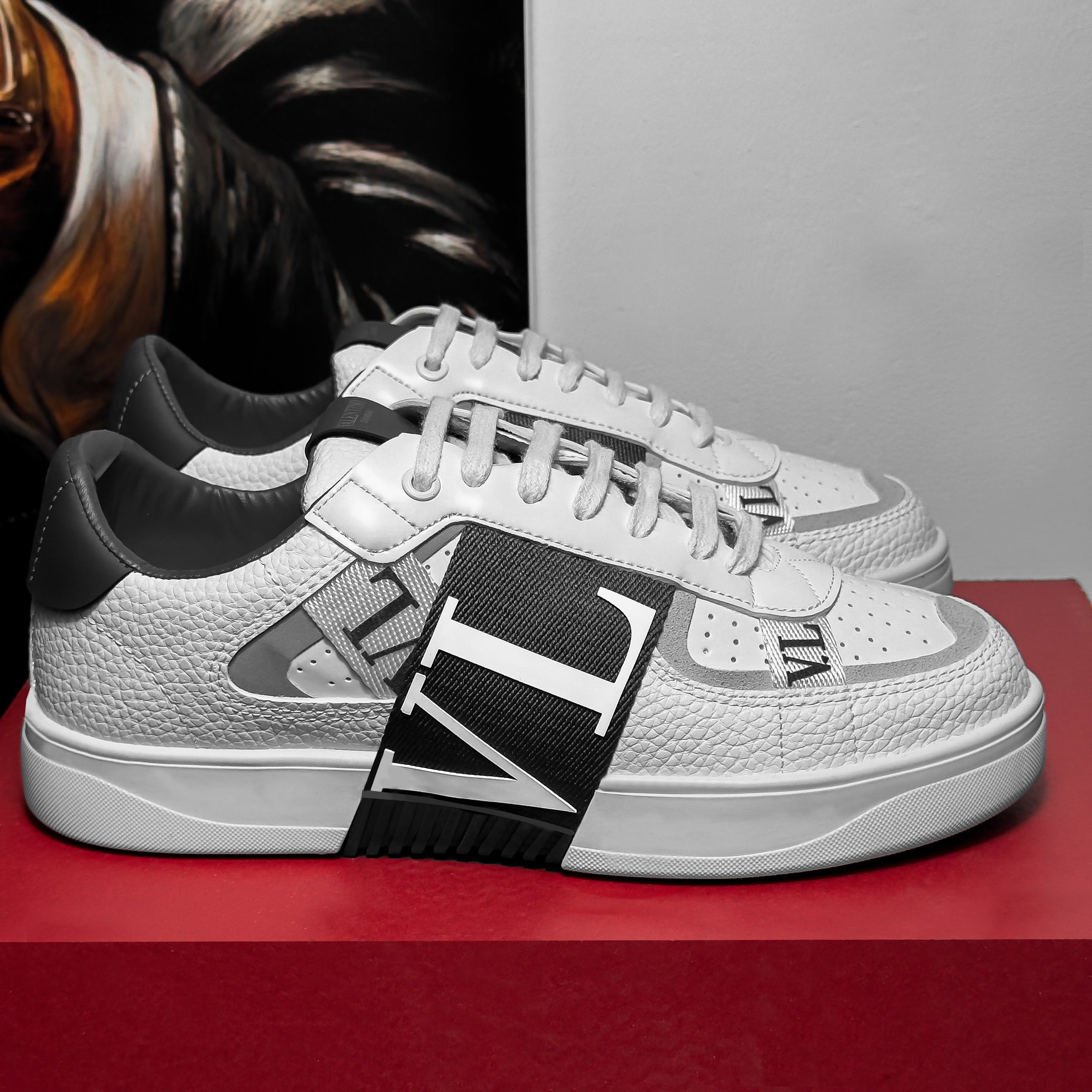 VLTN LOW TOP B&W