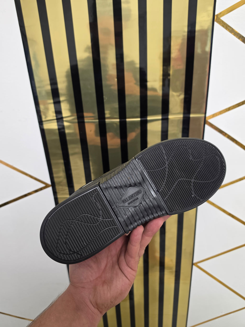VLTN LOW TOP FULL BLACK