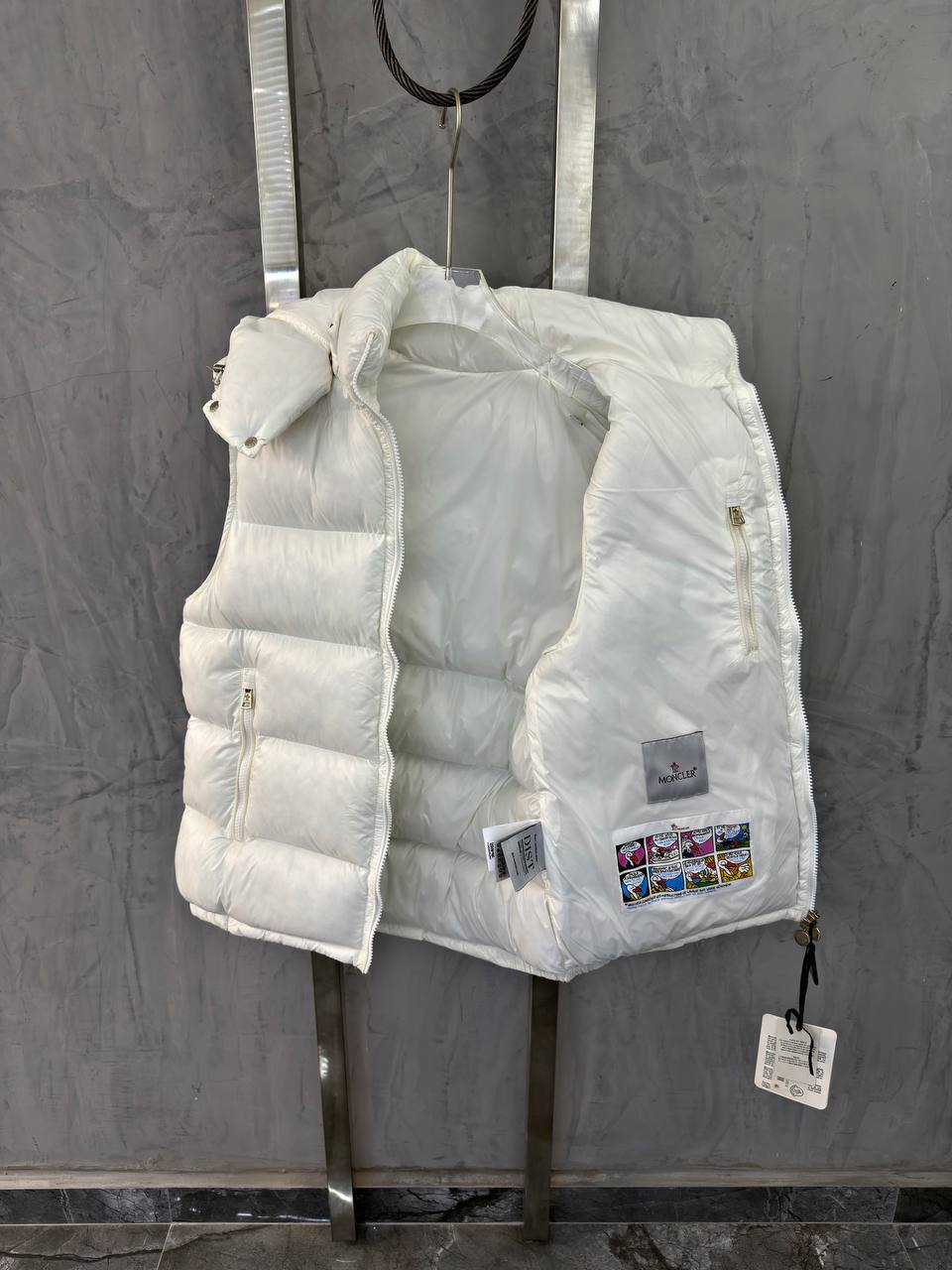 MNCLR WHITE POLAR