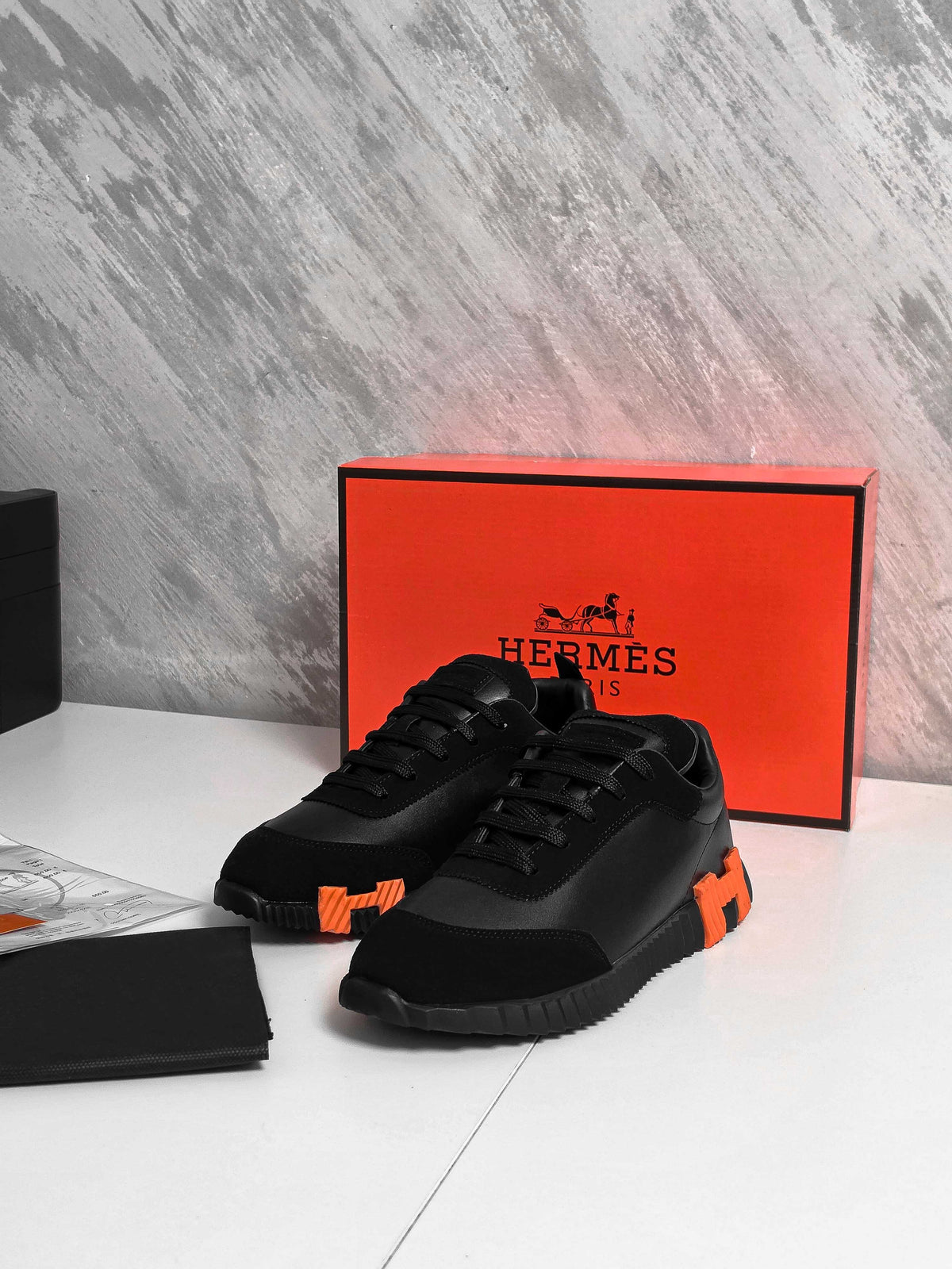 Hermés Black