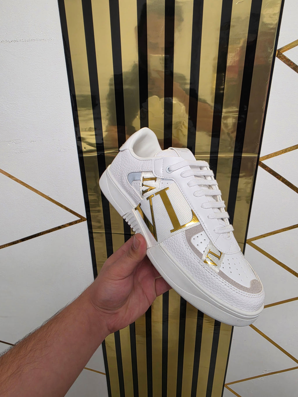 VLTN LOW TOP GOLD