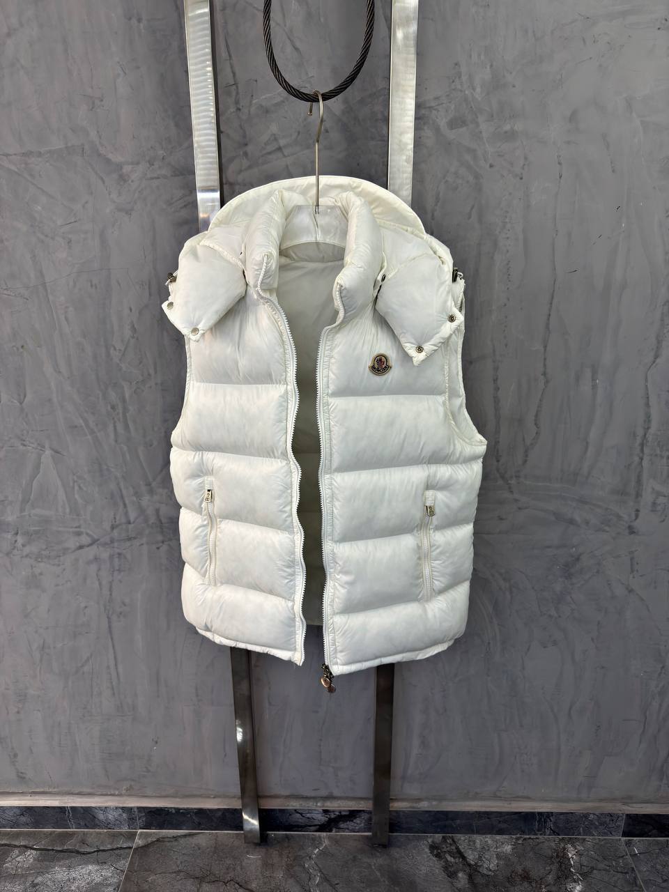 MNCLR WHITE POLAR