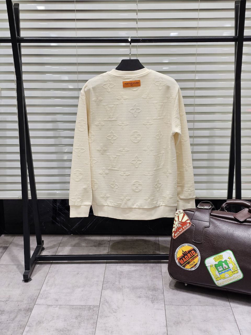LV Blouse Grizzly