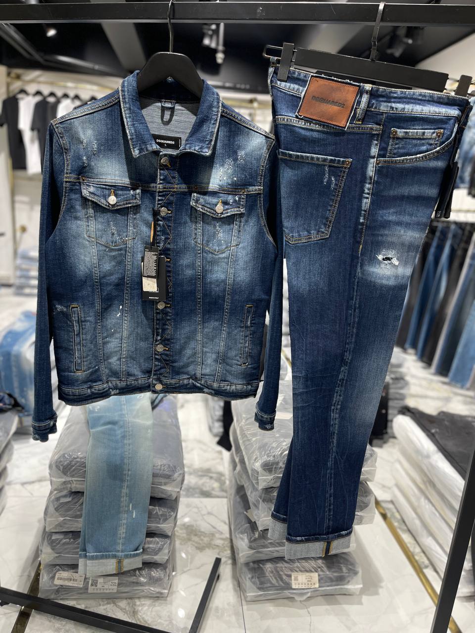 DSQ ICON JEANS