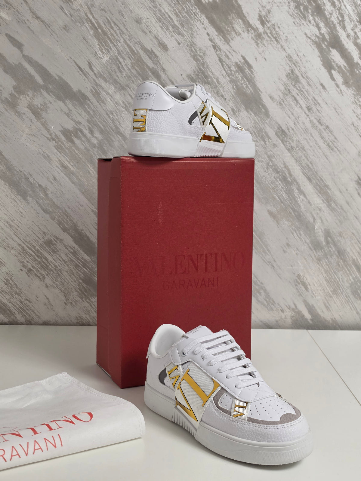 VLTN LOW TOP GOLD