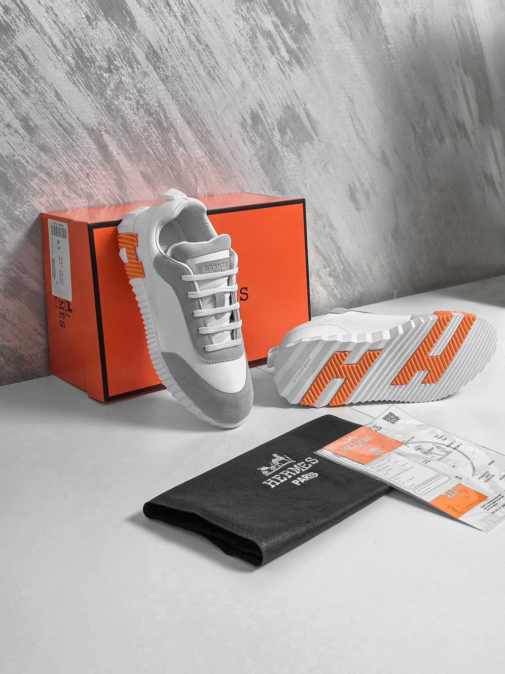 Hermés White