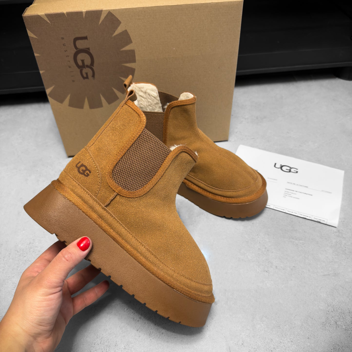 UGG NEUMEL CREM/MARO/NEGRU