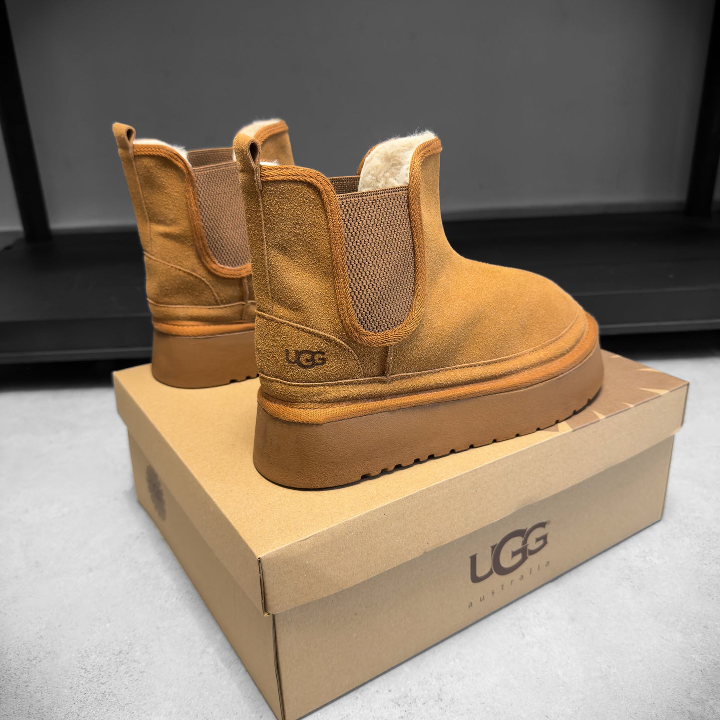 UGG NEUMEL CREM/MARO/NEGRU