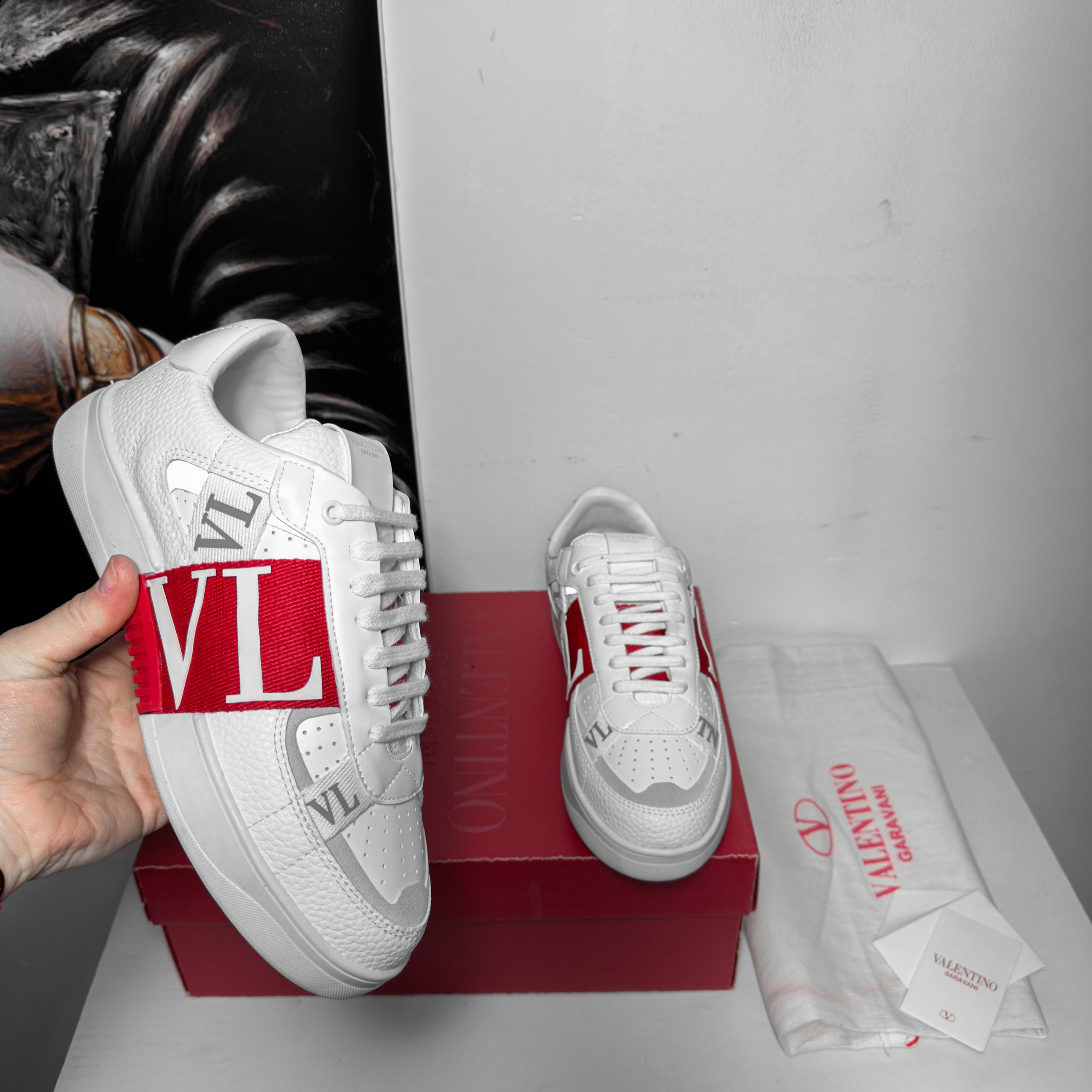 VLTN LOW TOP RED