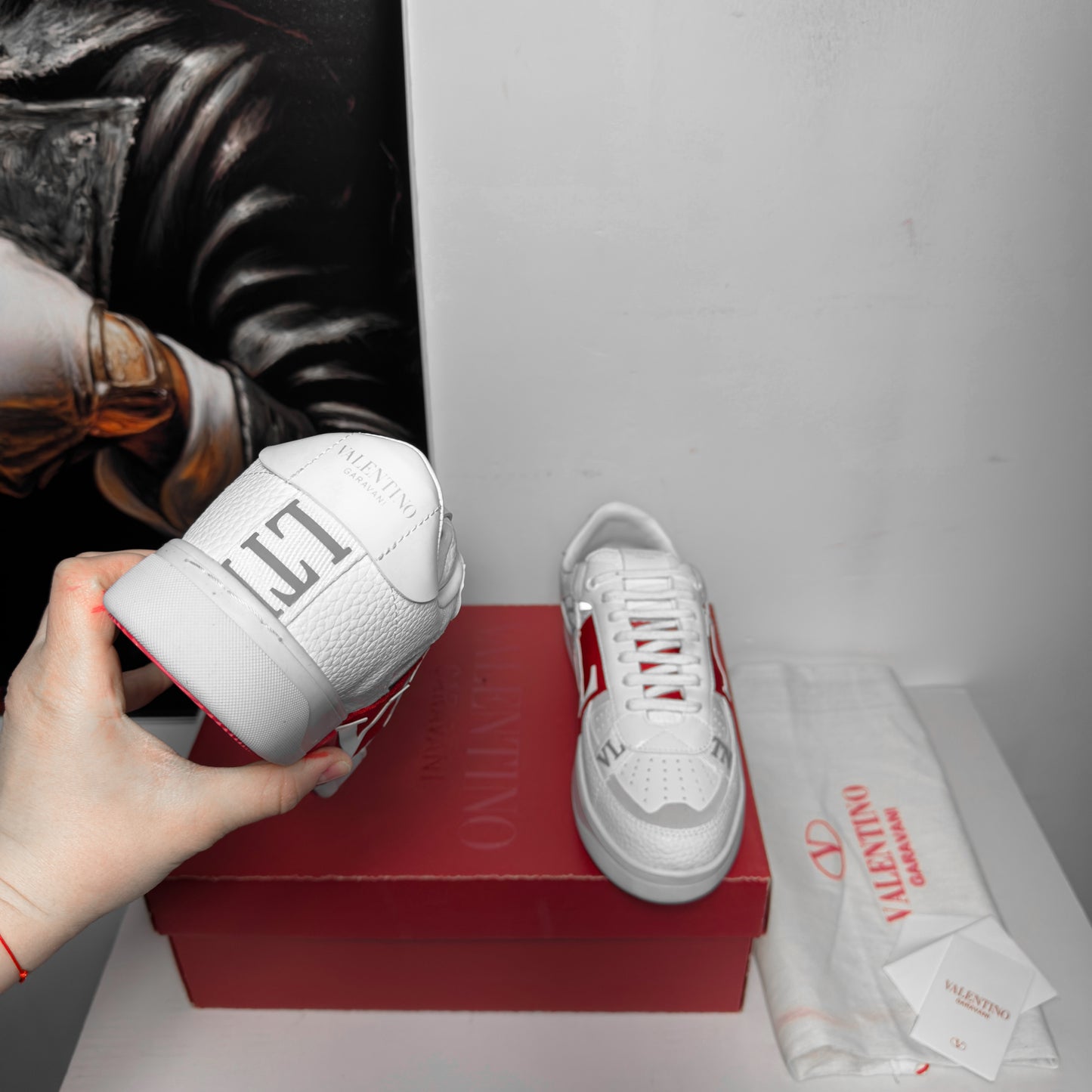 VLTN LOW TOP RED