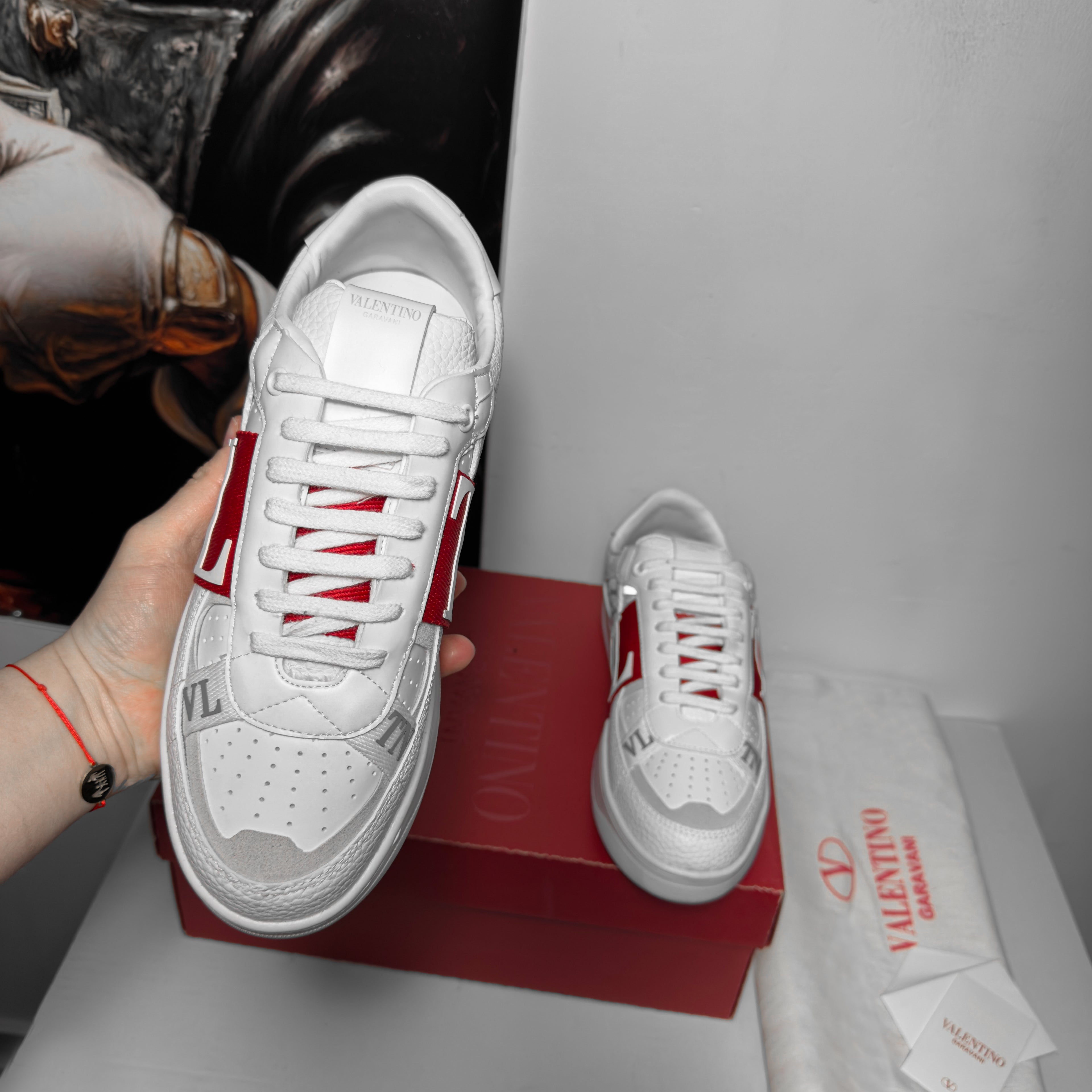 VLTN LOW TOP RED